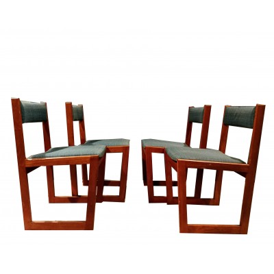 Komplet 4 projektowanych krzeseł. Skandynawski modernizm